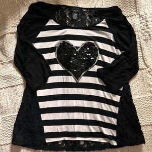 Y2K Rue 21 Black and White Stripe Sequin Heart Quarter Sleeve Lace Top